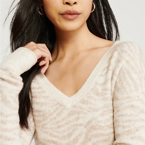 A&F Sweater Dress - Picture 2 of 5